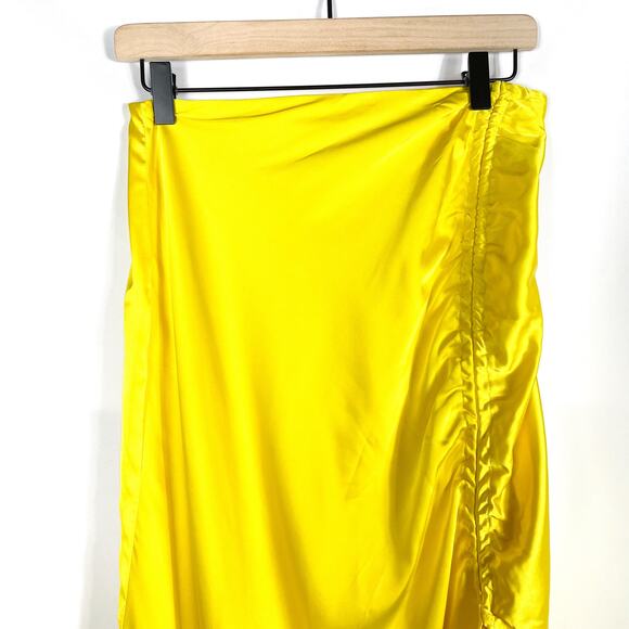 Superdown Kristy Ruched Midi Skirt Yellow Satin Front Slit High Rise Sz S - Picture 5 of 10